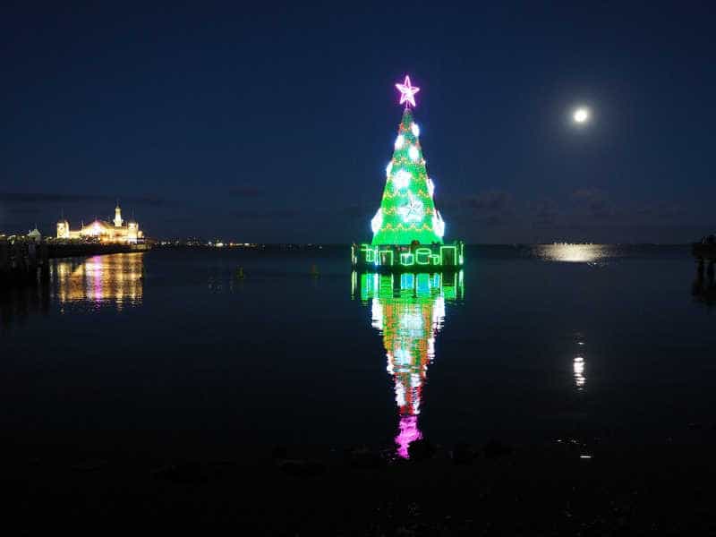 The floating Geelong Christmas tree with Cunningham Pier in the background.