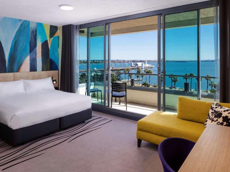 Guest room at Novotel Geelong Waterfront accommodation.